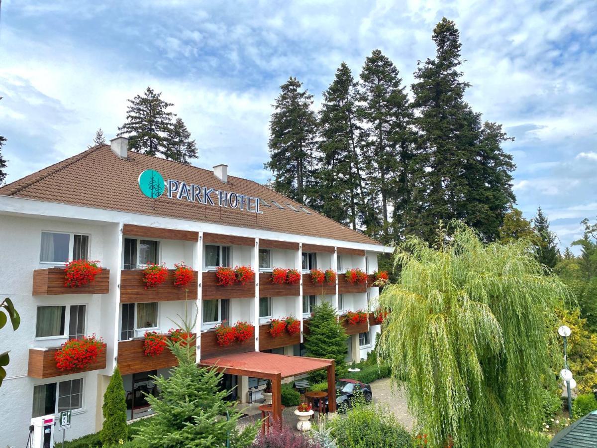 Hotel Park Sfantu Gheorghe Exterior foto