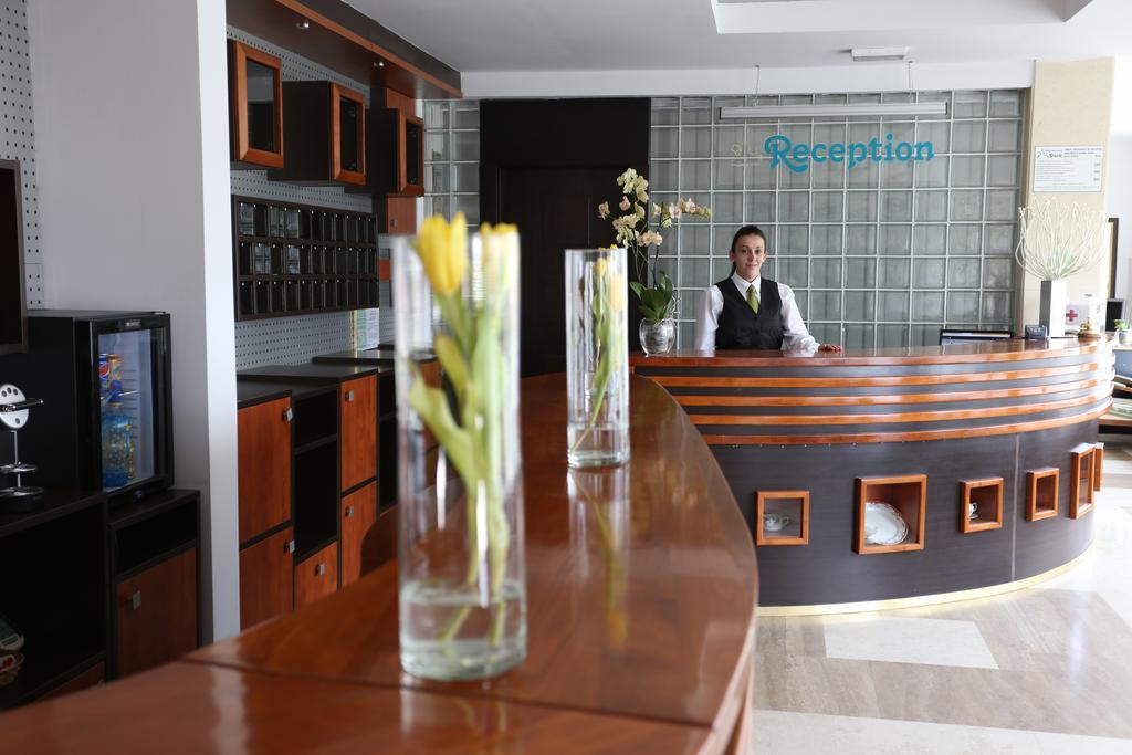 Hotel Park Sfantu Gheorghe Exterior foto